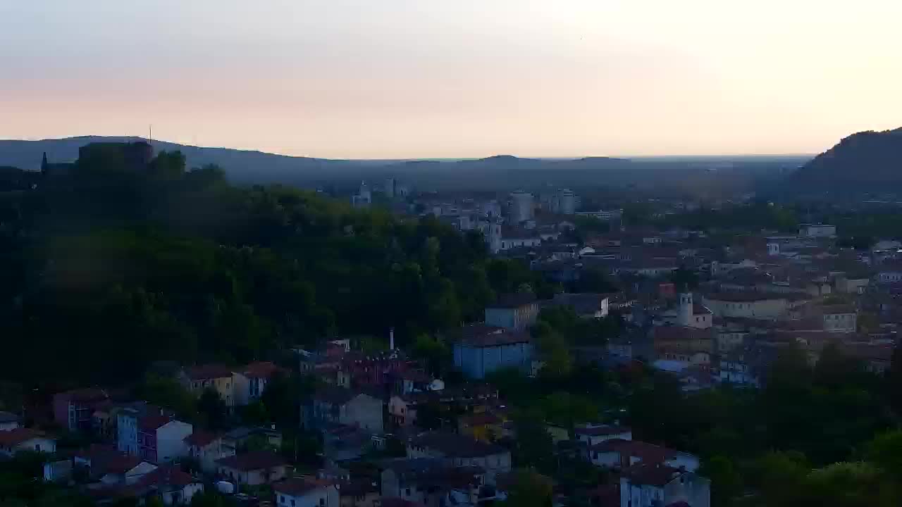 Nova Gorica und Görz: Atemberaubende Aussicht vom Franziskanerkloster Kostanjevica