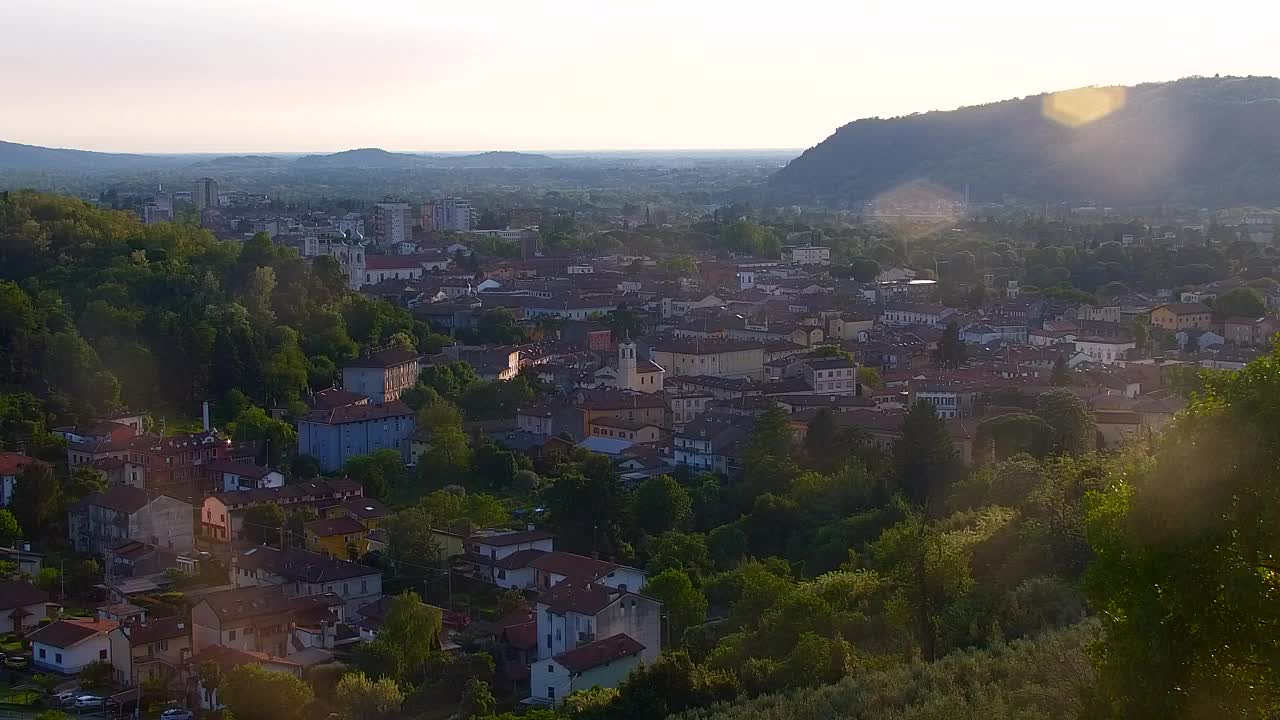 Nova Gorica i Gorica: Prekrasan Pogled iz Franjevačkog Samostana Kostanjevica