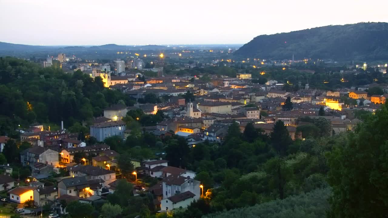 Nova Gorica e Gorizia: Panorama Mozzafiato dal Convento Francescano di Castagnevizza