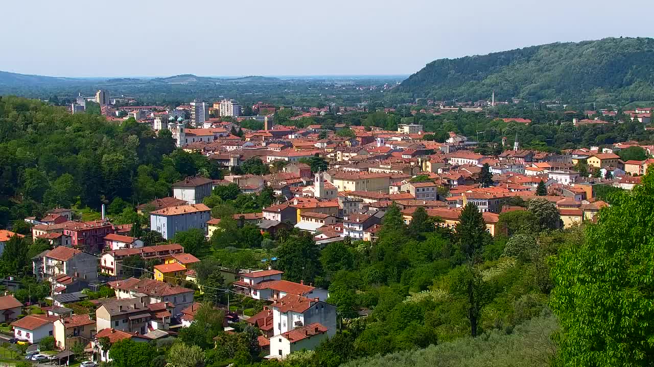Nova Gorica e Gorizia: Panorama Mozzafiato dal Convento Francescano di Castagnevizza