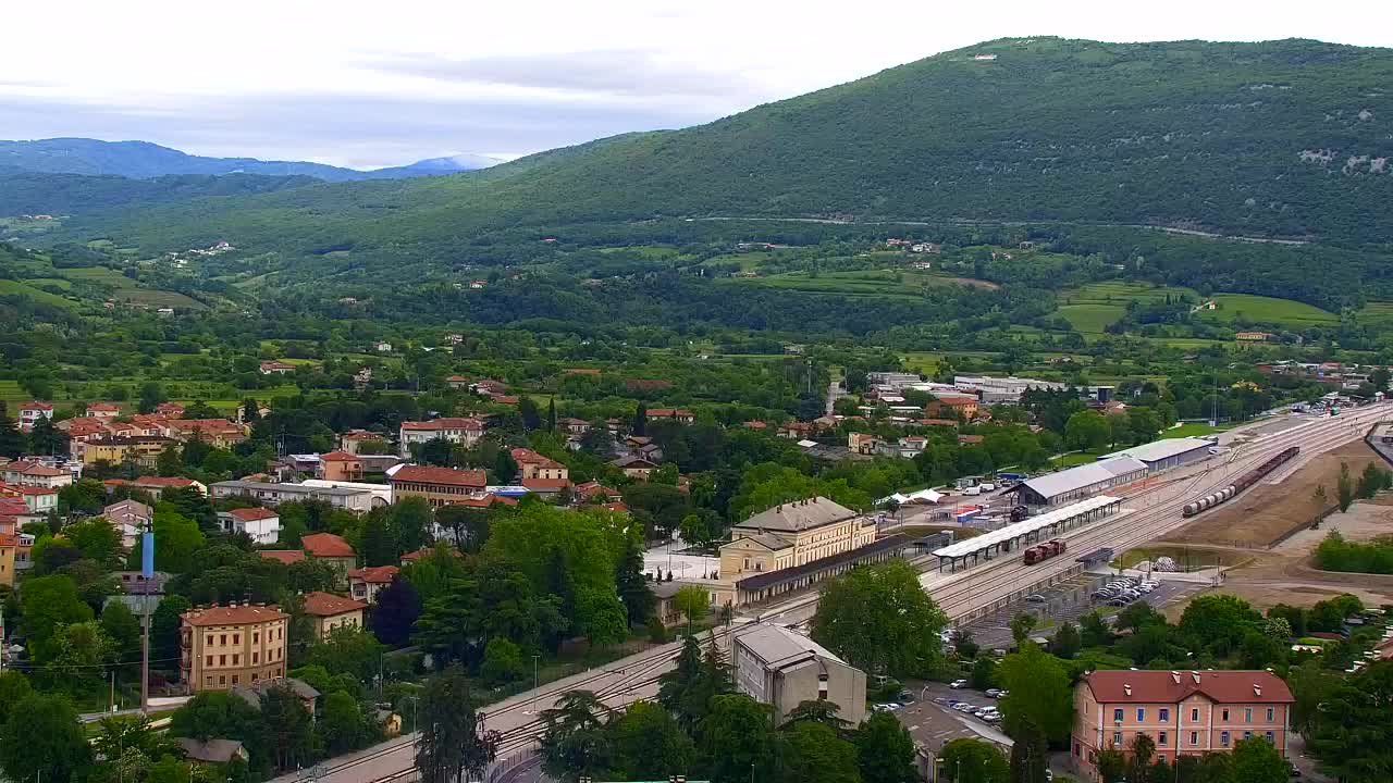 Nova Gorica i Gorica: Prekrasan Pogled iz Franjevačkog Samostana Kostanjevica