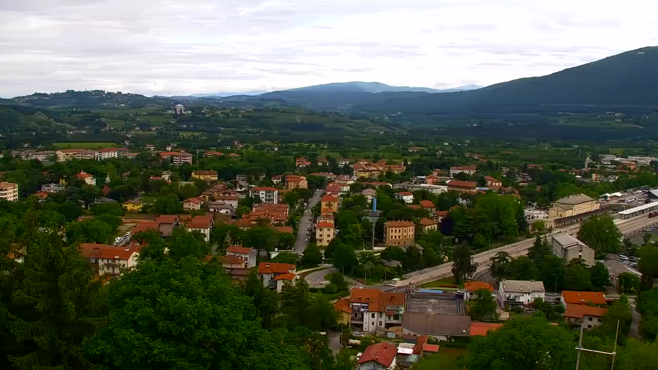 Nova Gorica i Gorica: Prekrasan Pogled iz Franjevačkog Samostana Kostanjevica