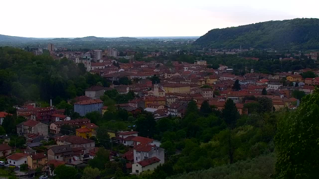 Nova Gorica e Gorizia: Panorama Mozzafiato dal Convento Francescano di Castagnevizza