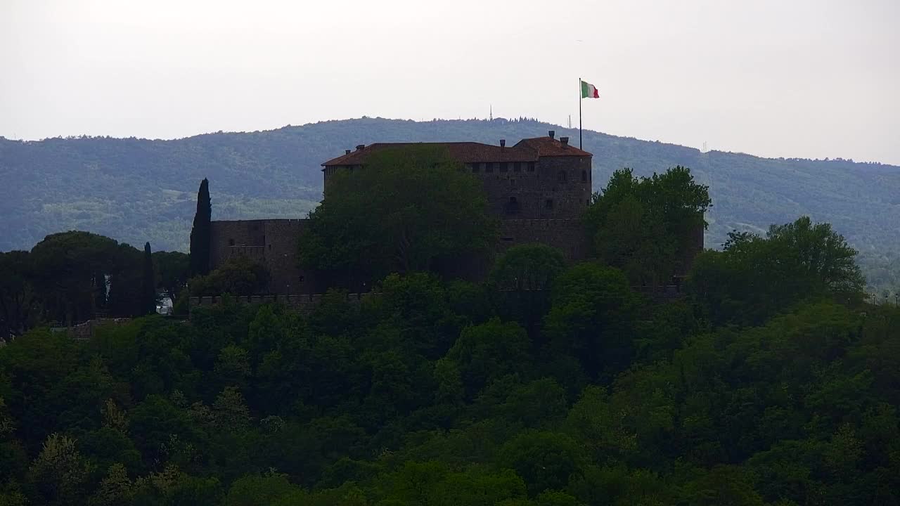 Nova Gorica e Gorizia: Panorama Mozzafiato dal Convento Francescano di Castagnevizza