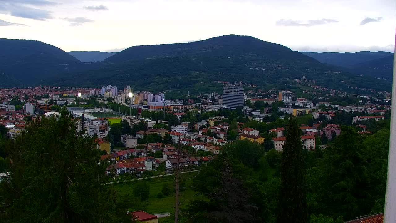 Nova Gorica e Gorizia: Panorama Mozzafiato dal Convento Francescano di Castagnevizza