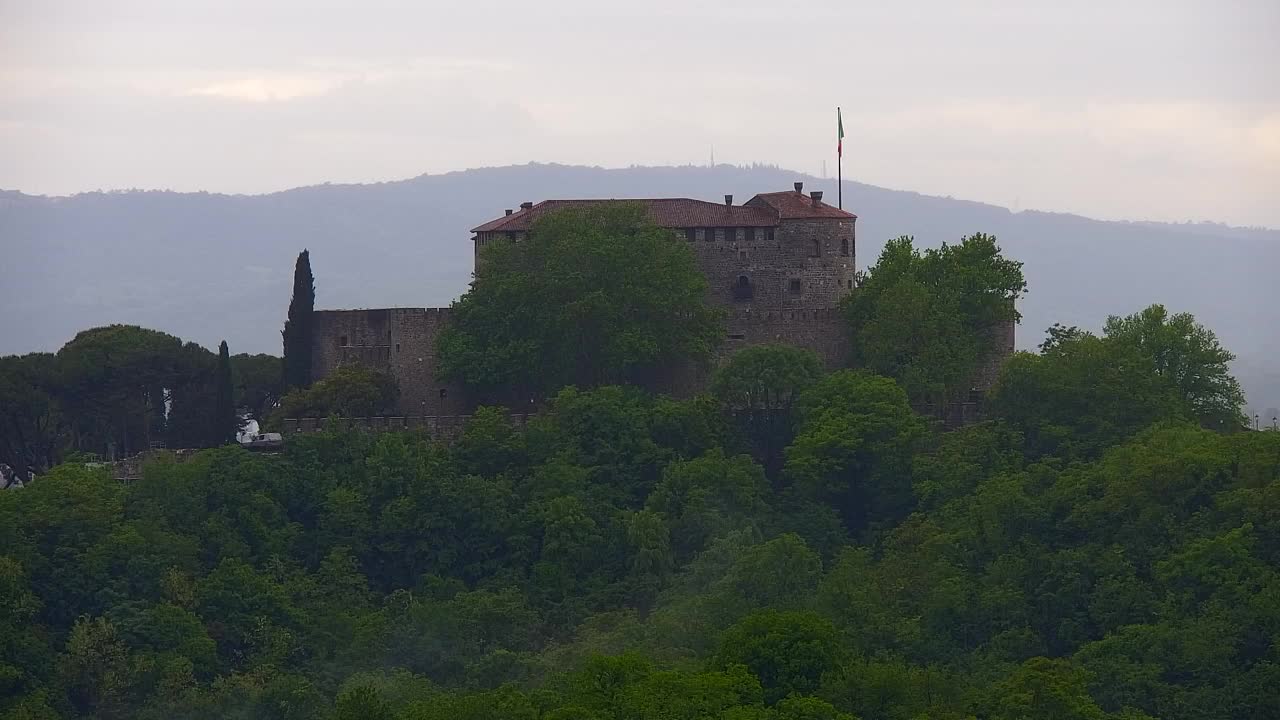 Nova Gorica und Görz: Atemberaubende Aussicht vom Franziskanerkloster Kostanjevica