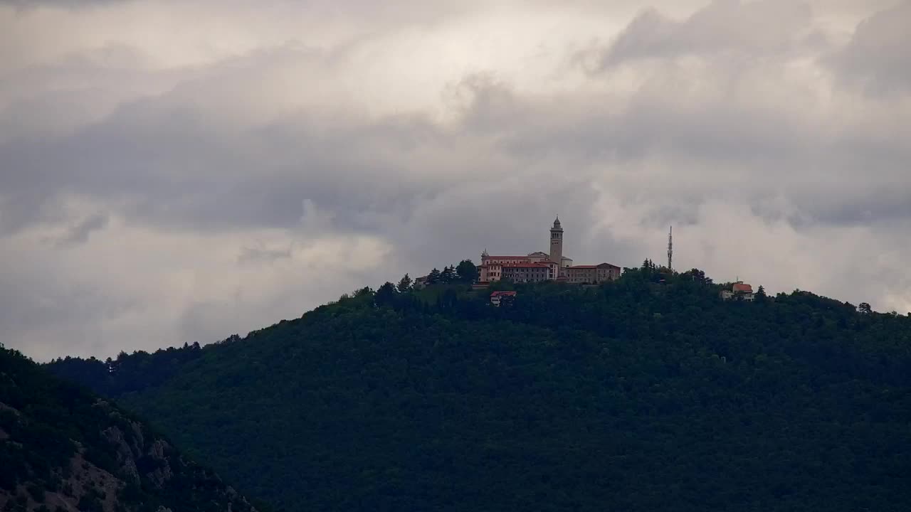 Nova Gorica und Görz: Atemberaubende Aussicht vom Franziskanerkloster Kostanjevica