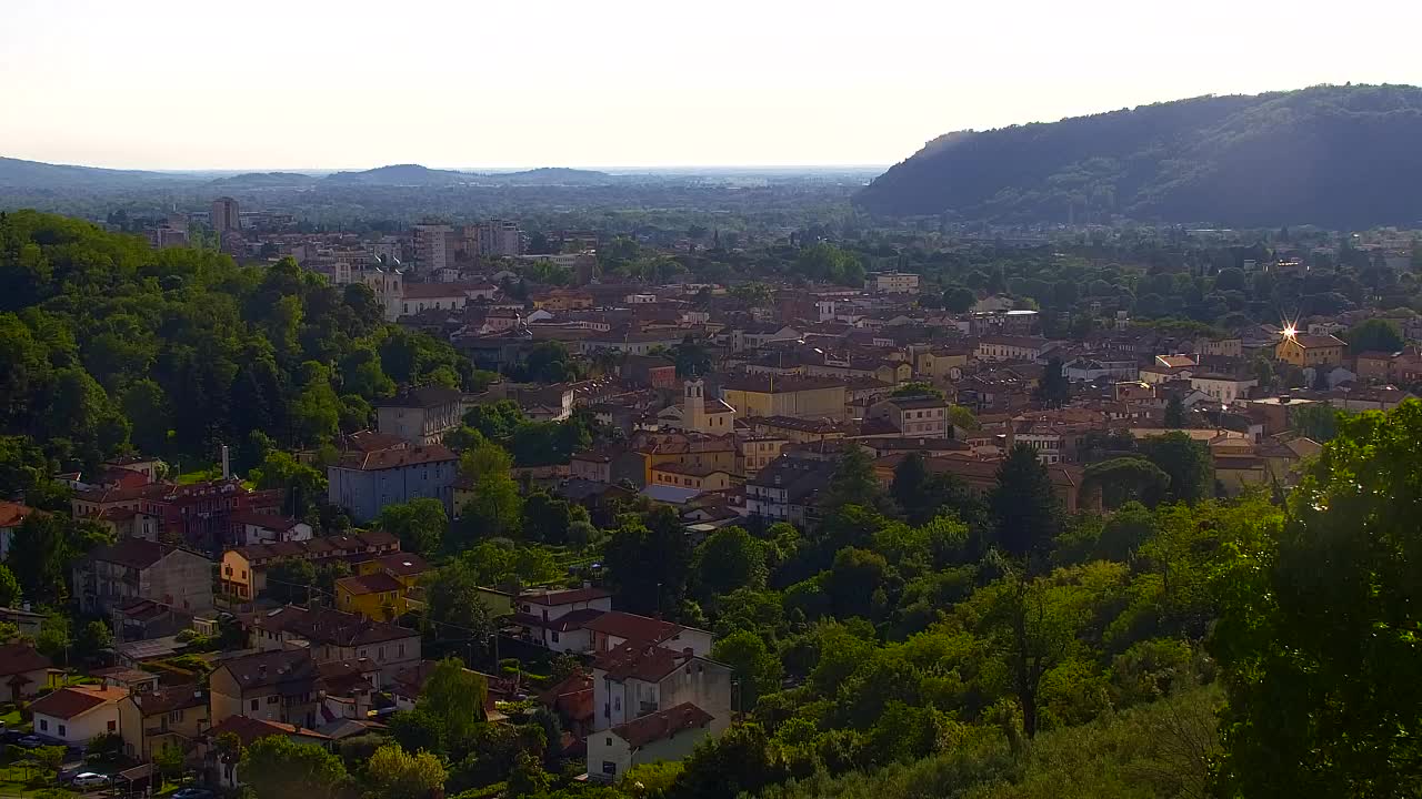Nova Gorica i Gorica: Prekrasan Pogled iz Franjevačkog Samostana Kostanjevica
