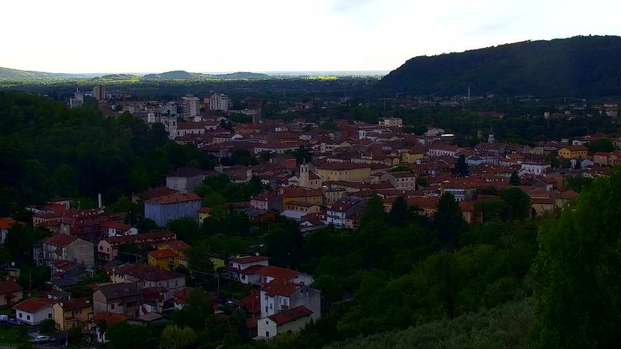 Nova Gorica i Gorica: Prekrasan Pogled iz Franjevačkog Samostana Kostanjevica