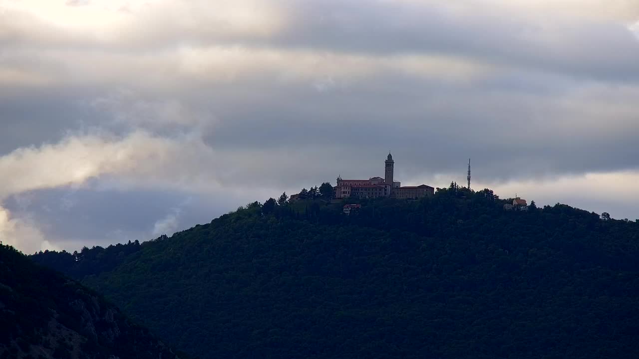Nova Gorica und Görz: Atemberaubende Aussicht vom Franziskanerkloster Kostanjevica