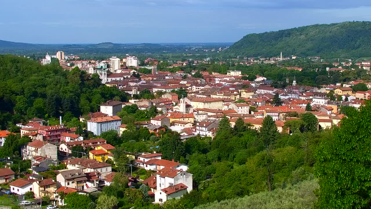 Nova Gorica y Gorizia: Impresionantes Vistas desde el Monasterio Franciscano de Kostanjevica