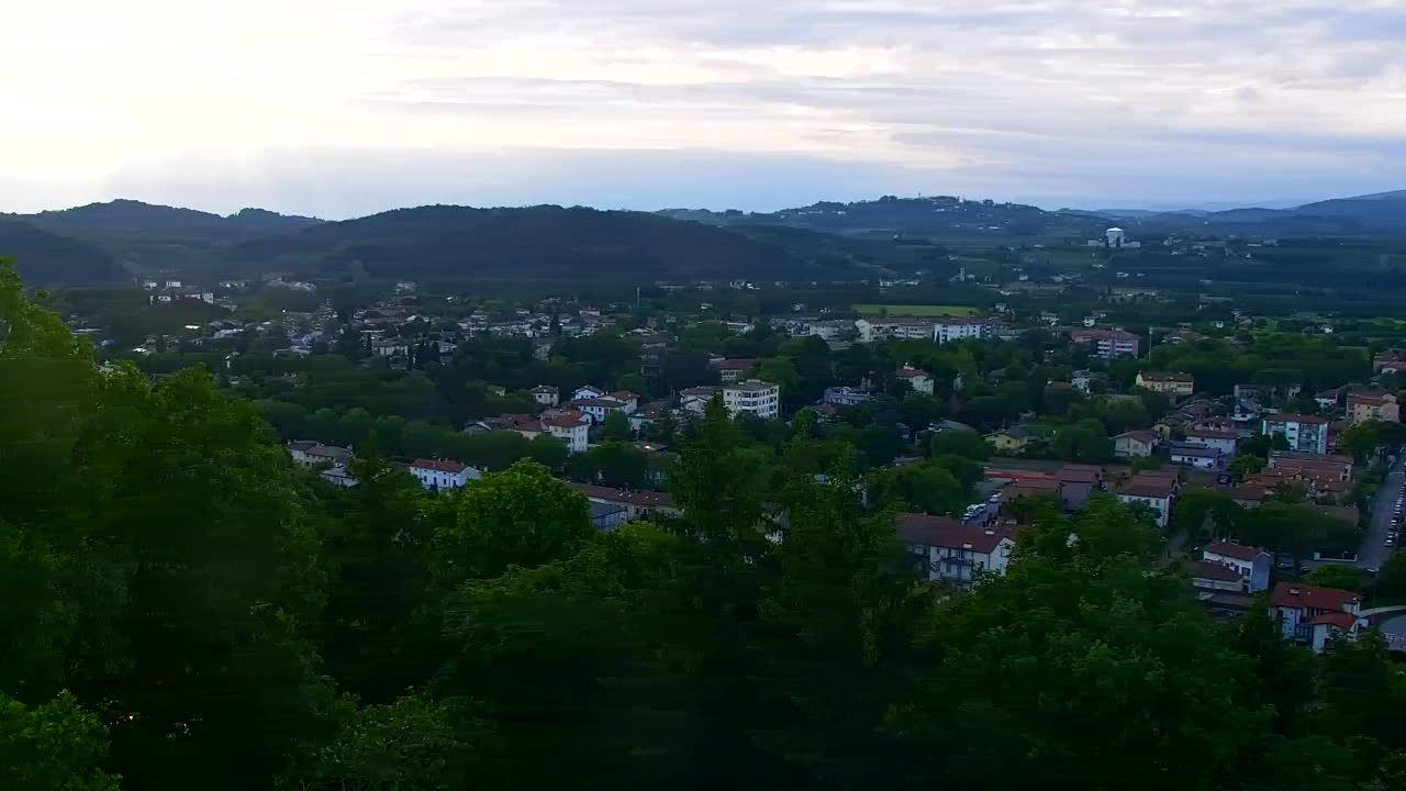 Nova Gorica i Gorica: Prekrasan Pogled iz Franjevačkog Samostana Kostanjevica