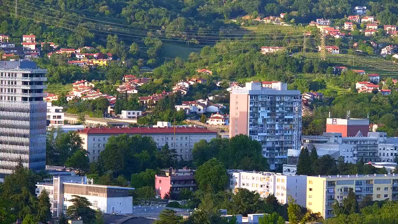 Nova Gorica i Gorica: Prekrasan Pogled iz Franjevačkog Samostana Kostanjevica