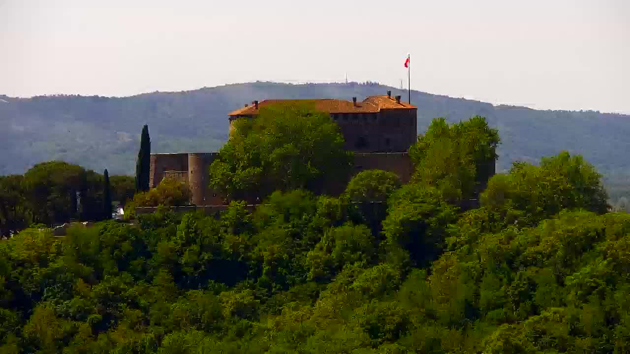 Nova Gorica e Gorizia: Panorama Mozzafiato dal Convento Francescano di Castagnevizza