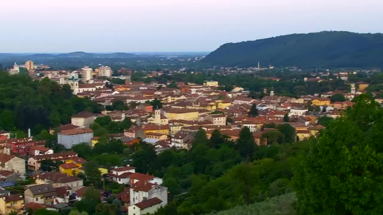 Nova Gorica y Gorizia: Impresionantes Vistas desde el Monasterio Franciscano de Kostanjevica