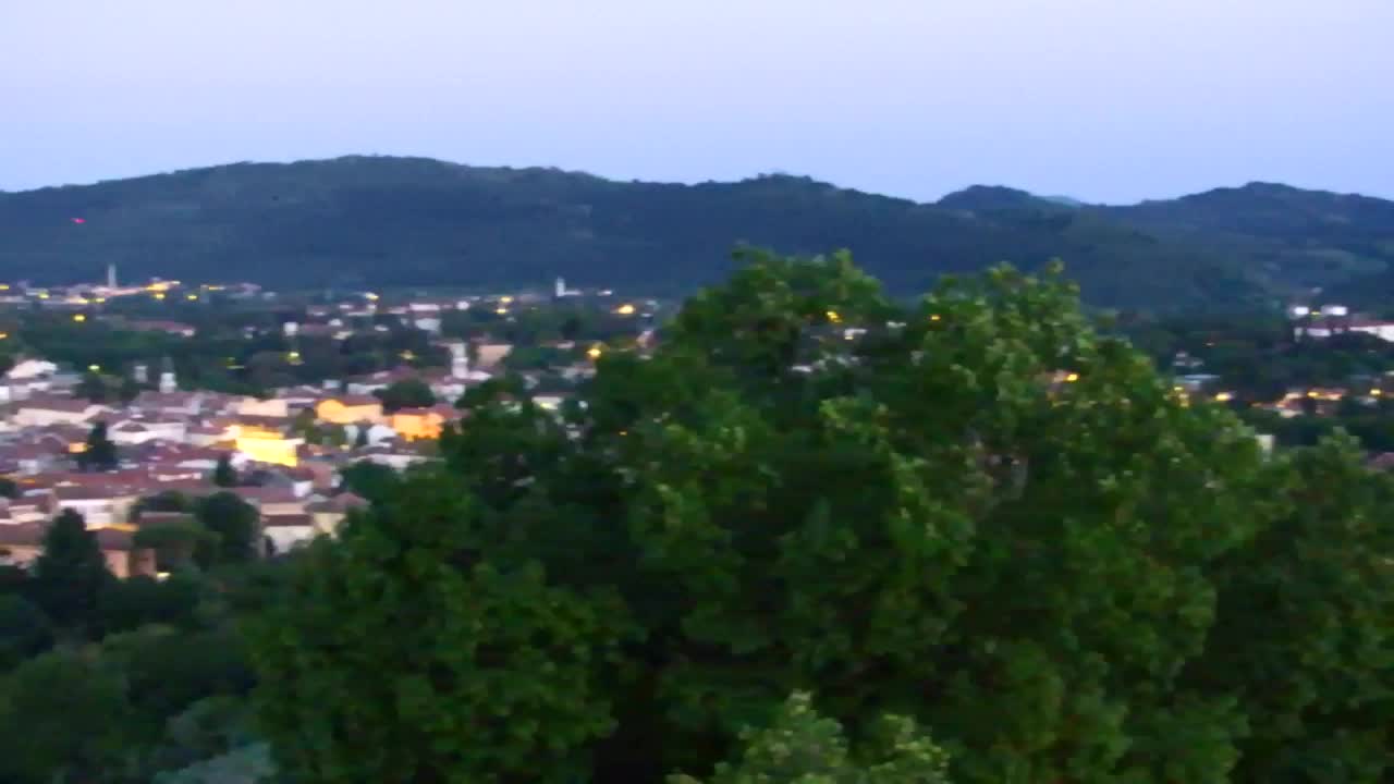 Nova Gorica i Gorica: Prekrasan Pogled iz Franjevačkog Samostana Kostanjevica