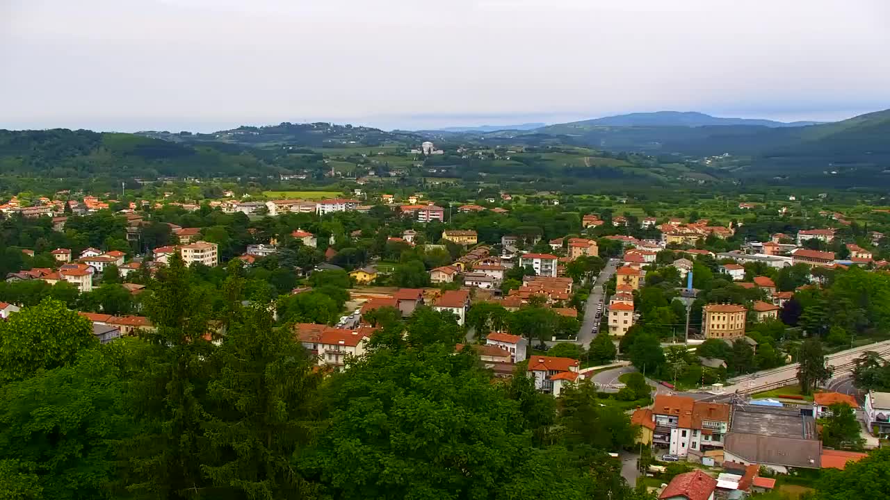 Nova Gorica und Görz: Atemberaubende Aussicht vom Franziskanerkloster Kostanjevica