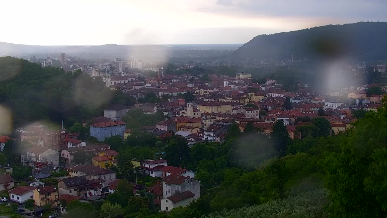 Nova Gorica i Gorica: Prekrasan Pogled iz Franjevačkog Samostana Kostanjevica