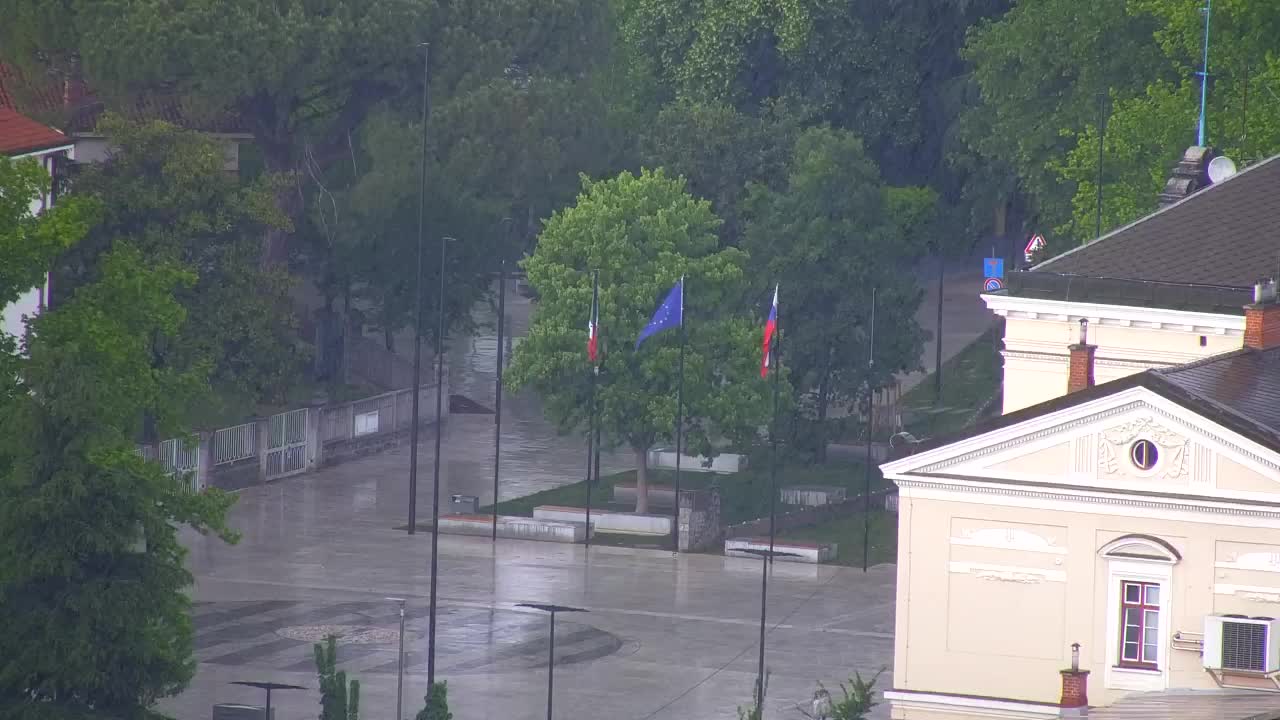Nova Gorica i Gorica: Prekrasan Pogled iz Franjevačkog Samostana Kostanjevica