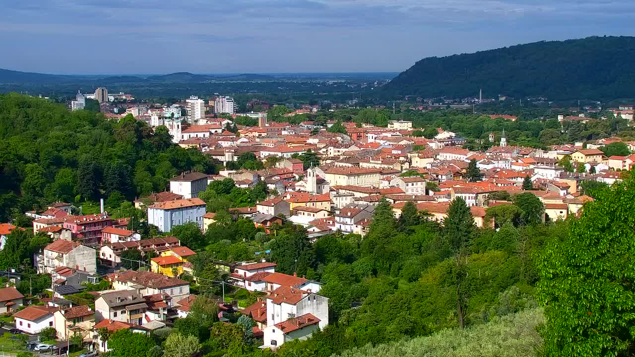 Nova Gorica e Gorizia: Panorama Mozzafiato dal Convento Francescano di Castagnevizza