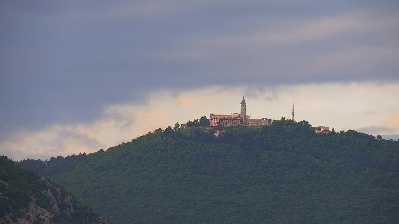 Nova Gorica und Görz: Atemberaubende Aussicht vom Franziskanerkloster Kostanjevica