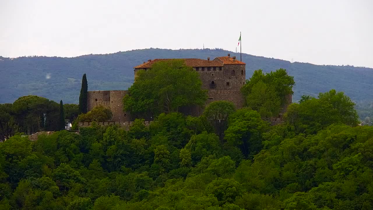 Nova Gorica y Gorizia: Impresionantes Vistas desde el Monasterio Franciscano de Kostanjevica