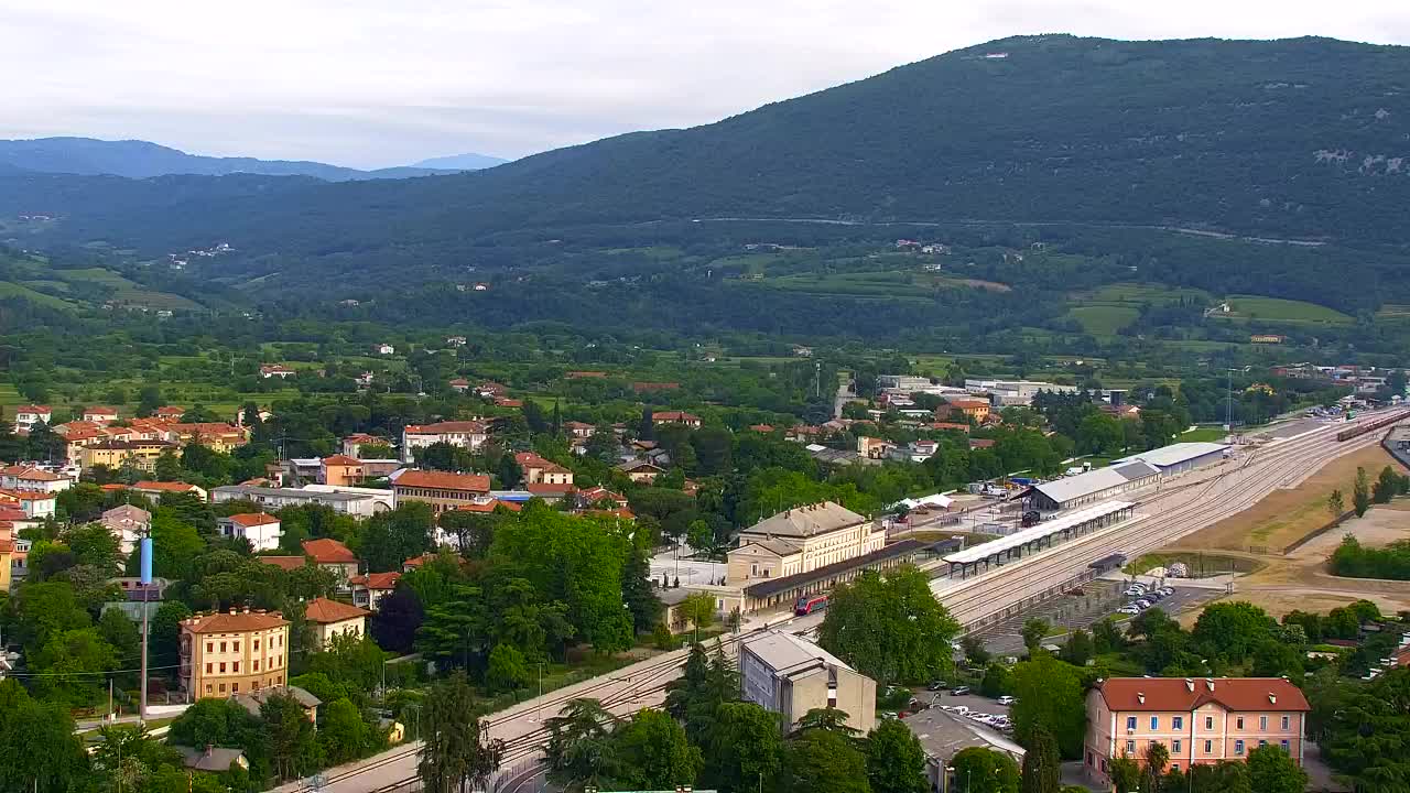 Nova Gorica i Gorica: Prekrasan Pogled iz Franjevačkog Samostana Kostanjevica