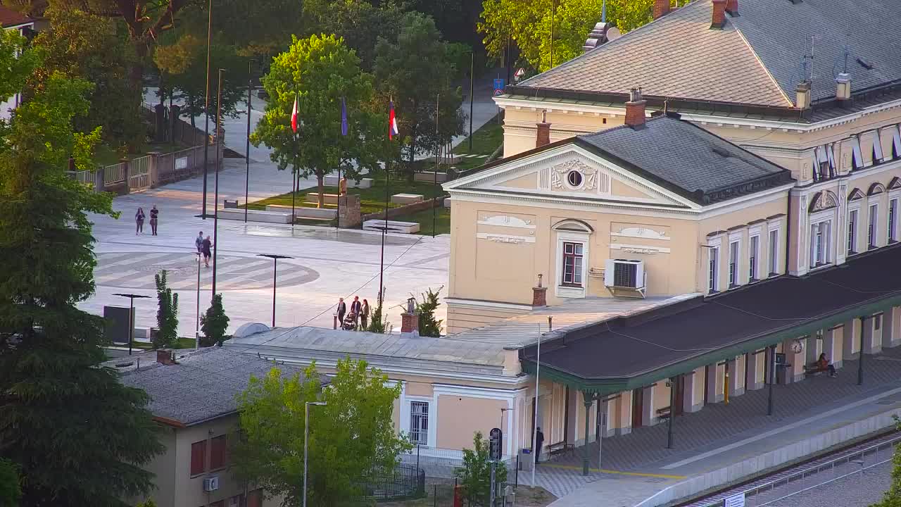 Nova Gorica i Gorica: Prekrasan Pogled iz Franjevačkog Samostana Kostanjevica