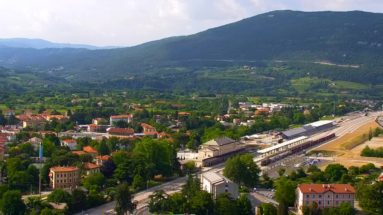 Nova Gorica e Gorizia: Panorama Mozzafiato dal Convento Francescano di Castagnevizza