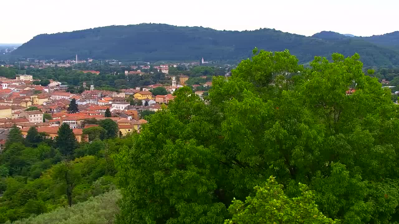 Nova Gorica e Gorizia: Panorama Mozzafiato dal Convento Francescano di Castagnevizza