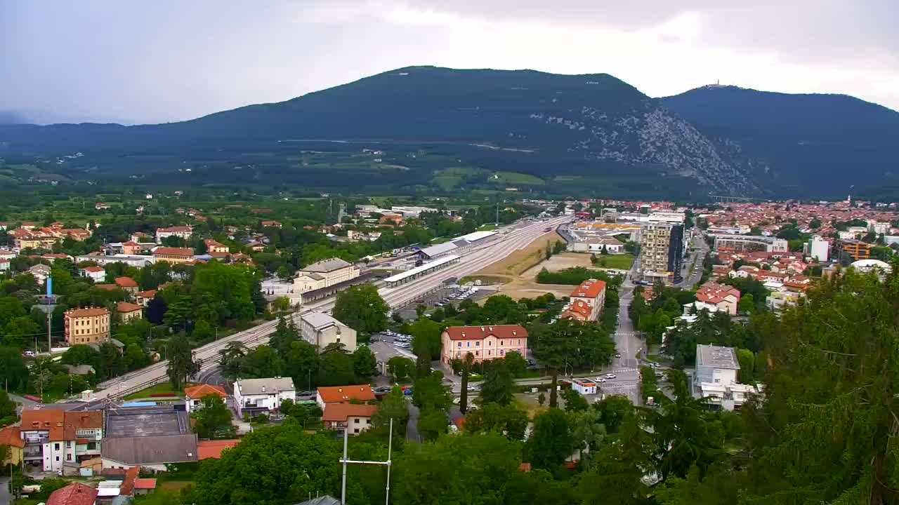 Nova Gorica y Gorizia: Impresionantes Vistas desde el Monasterio Franciscano de Kostanjevica
