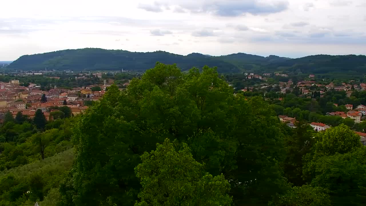 Nova Gorica i Gorica: Prekrasan Pogled iz Franjevačkog Samostana Kostanjevica