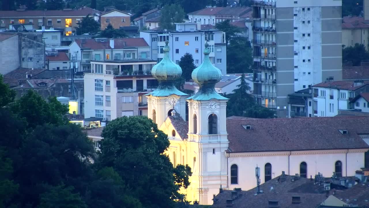 Nova Gorica et Gorizia : Vue Imprenable depuis le Monastère Franciscain de Kostanjevica