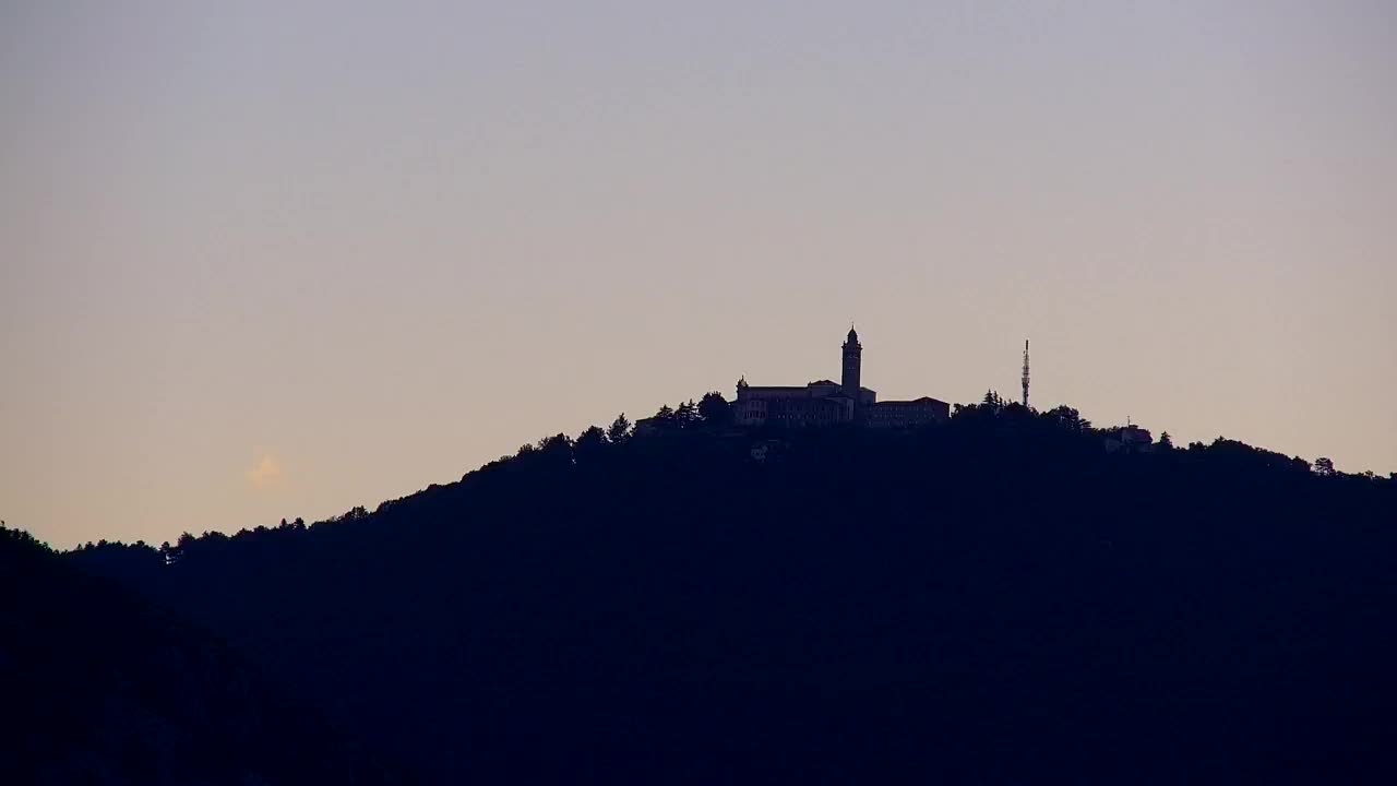 Nova Gorica i Gorica: Prekrasan Pogled iz Franjevačkog Samostana Kostanjevica