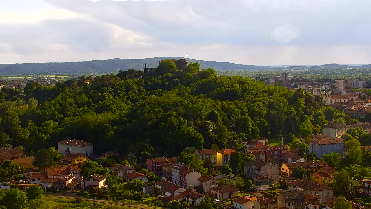 Nova Gorica i Gorica: Prekrasan Pogled iz Franjevačkog Samostana Kostanjevica