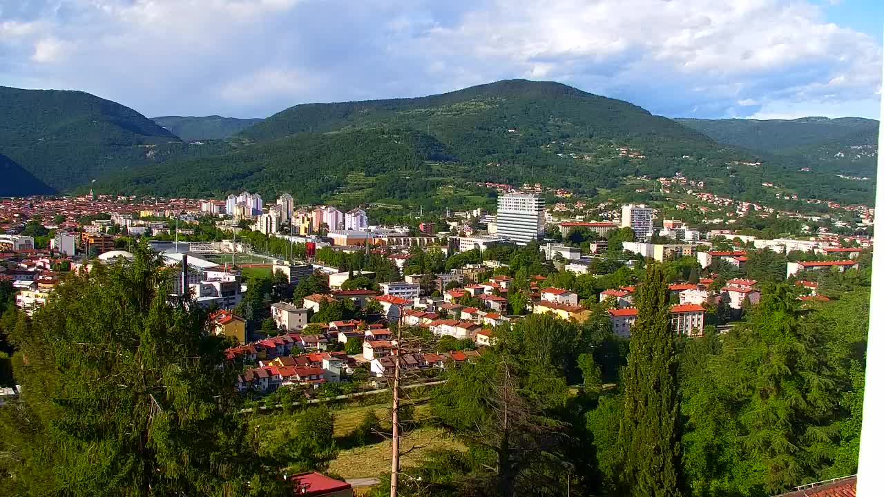 Nova Gorica e Gorizia: Panorama Mozzafiato dal Convento Francescano di Castagnevizza