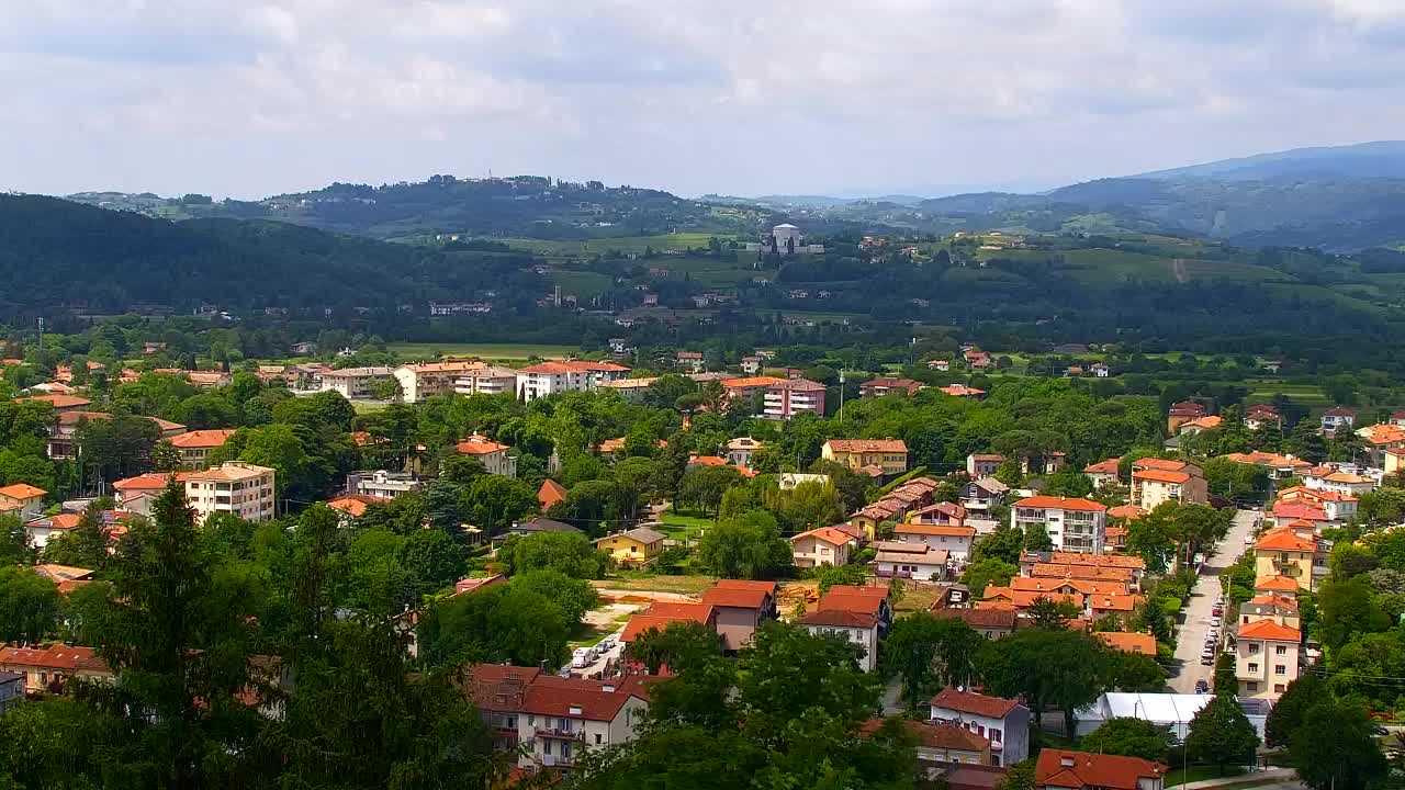 Nova Gorica y Gorizia: Impresionantes Vistas desde el Monasterio Franciscano de Kostanjevica
