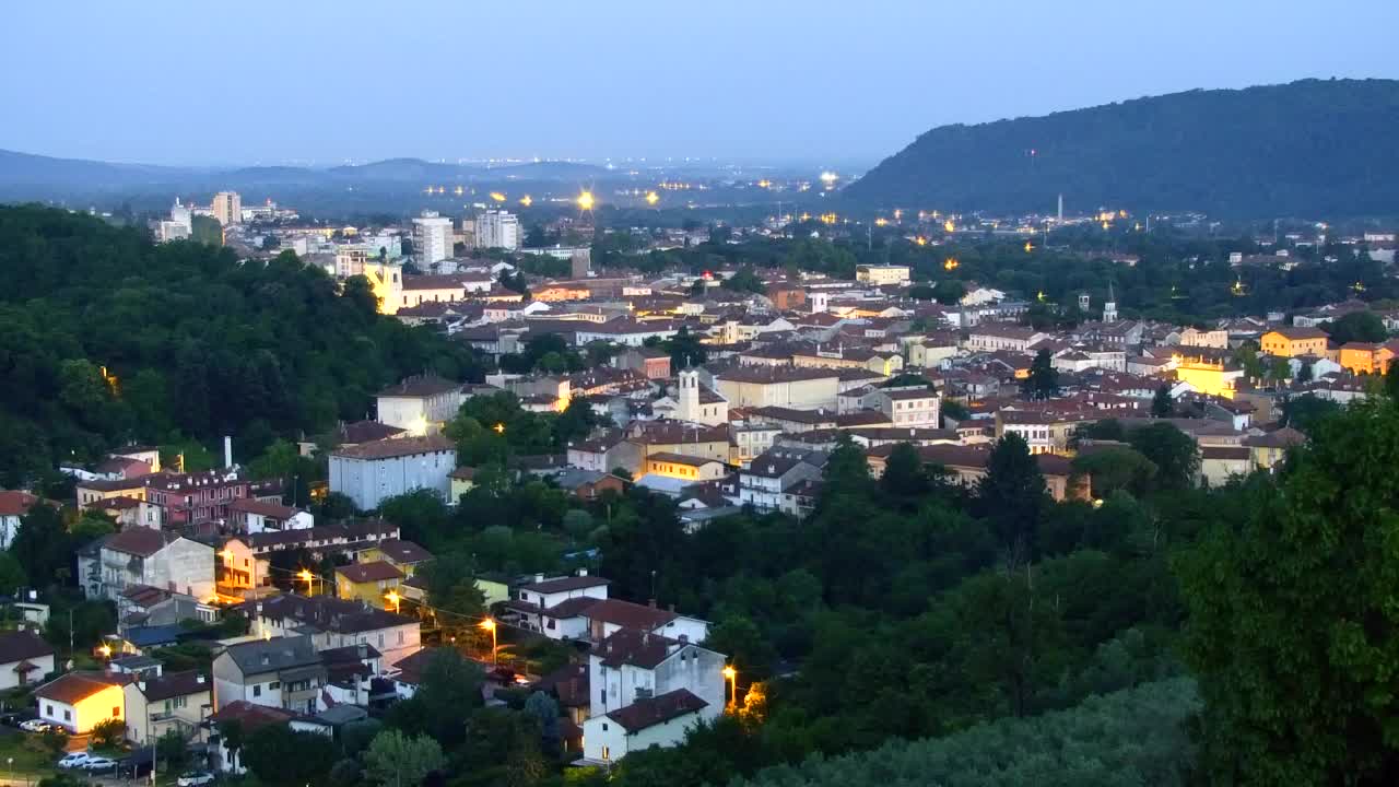 Nova Gorica und Görz: Atemberaubende Aussicht vom Franziskanerkloster Kostanjevica