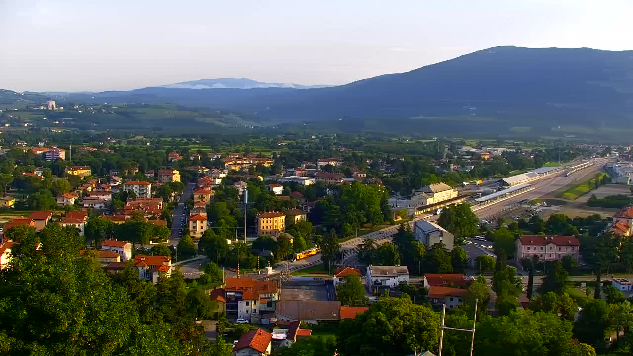 Nova Gorica y Gorizia: Impresionantes Vistas desde el Monasterio Franciscano de Kostanjevica