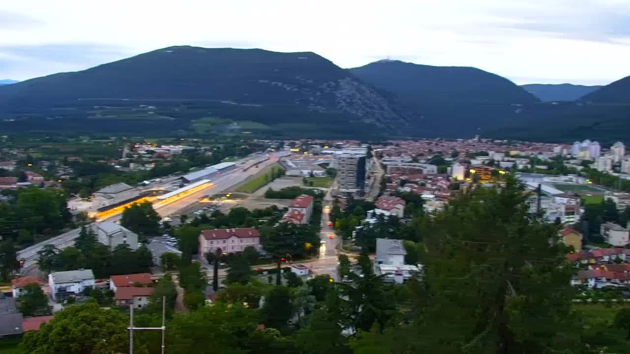 Nova Gorica und Görz: Atemberaubende Aussicht vom Franziskanerkloster Kostanjevica