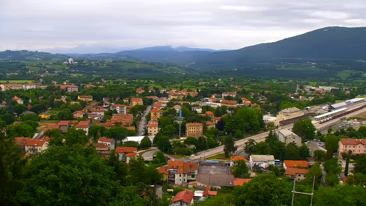 Nova Gorica i Gorica: Prekrasan Pogled iz Franjevačkog Samostana Kostanjevica