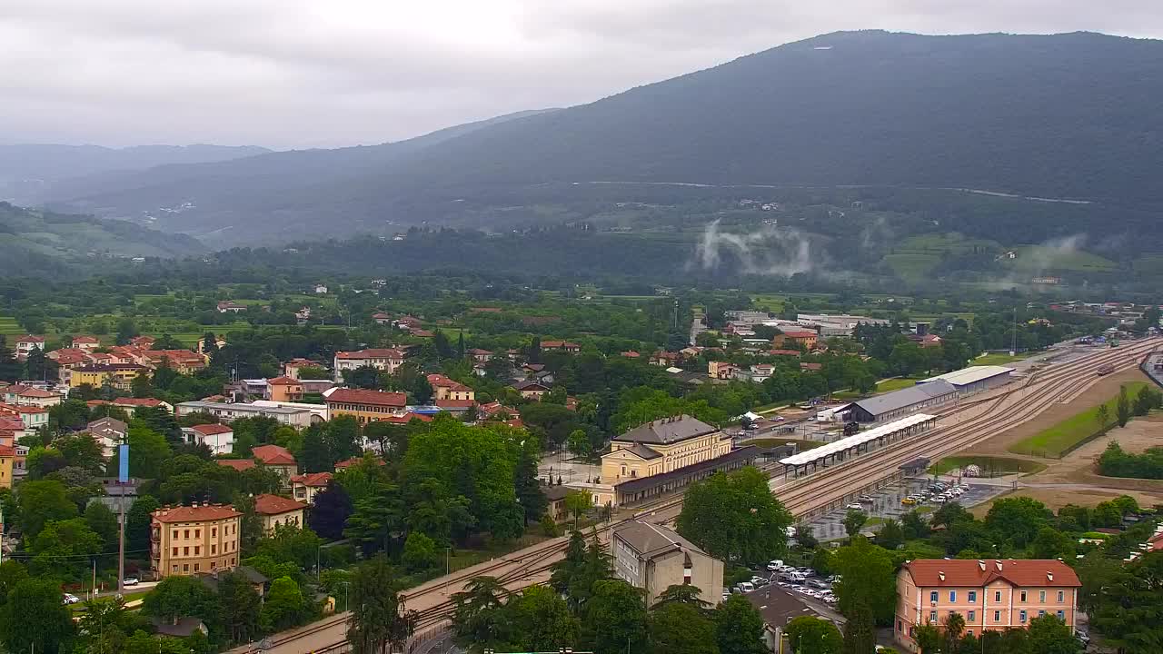 Nova Gorica y Gorizia: Impresionantes Vistas desde el Monasterio Franciscano de Kostanjevica