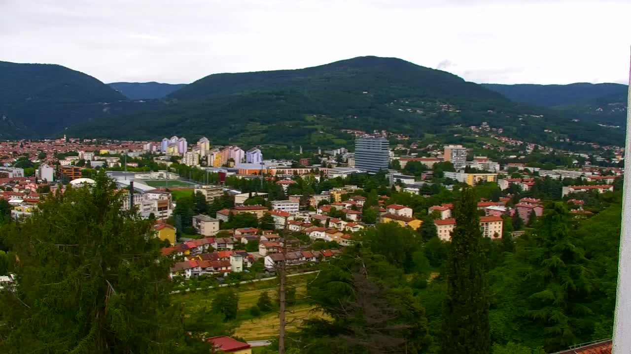 Nova Gorica i Gorica: Prekrasan Pogled iz Franjevačkog Samostana Kostanjevica