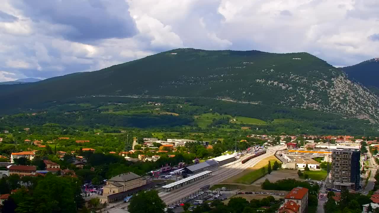 Nova Gorica i Gorica: Prekrasan Pogled iz Franjevačkog Samostana Kostanjevica