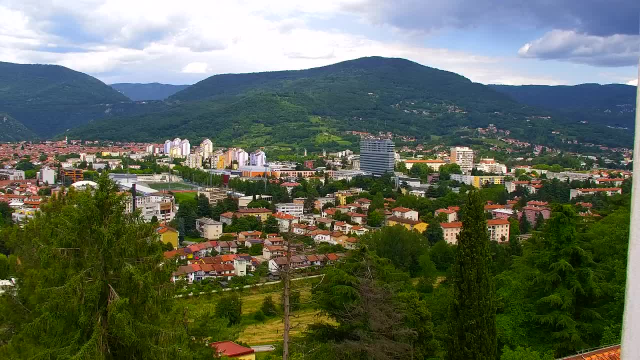 Nova Gorica y Gorizia: Impresionantes Vistas desde el Monasterio Franciscano de Kostanjevica