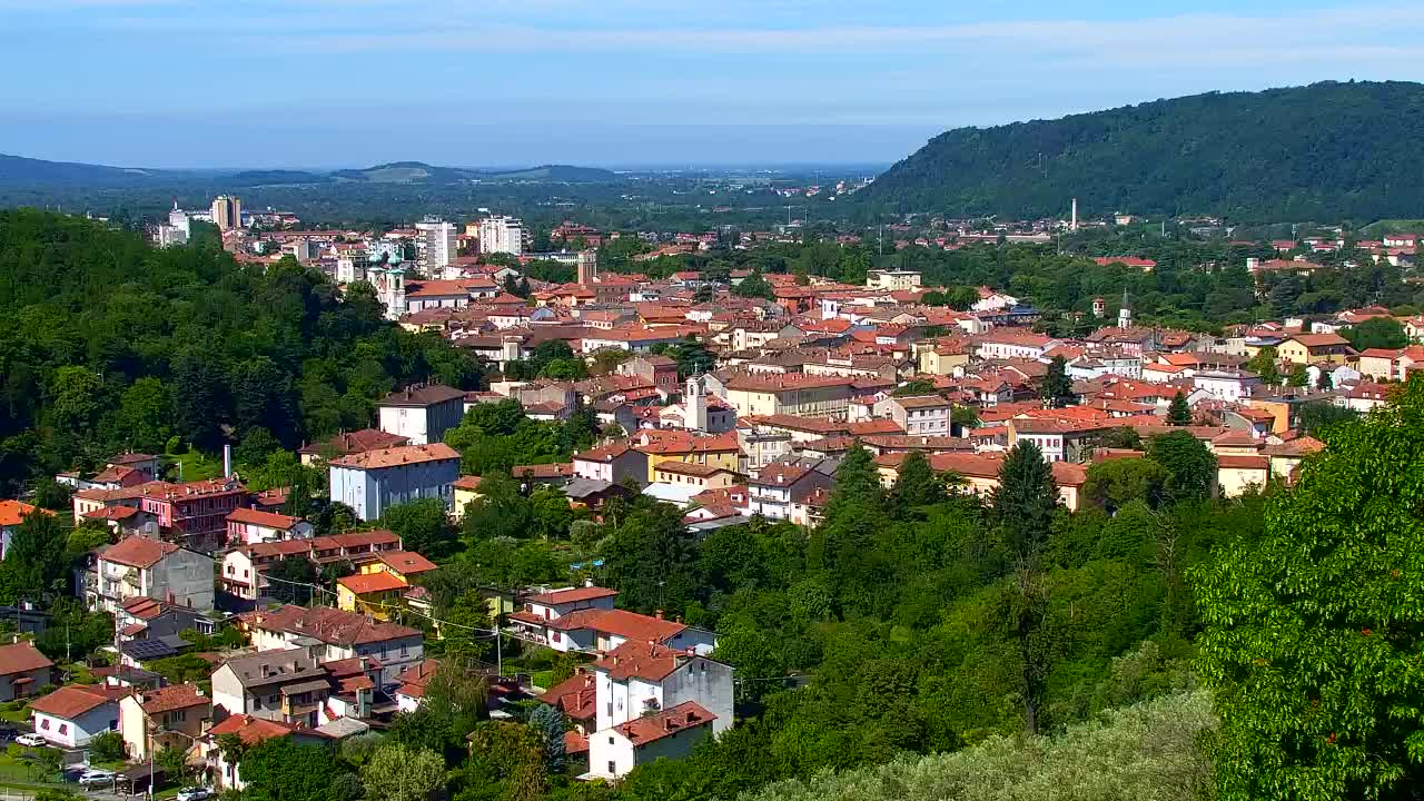 Nova Gorica y Gorizia: Impresionantes Vistas desde el Monasterio Franciscano de Kostanjevica