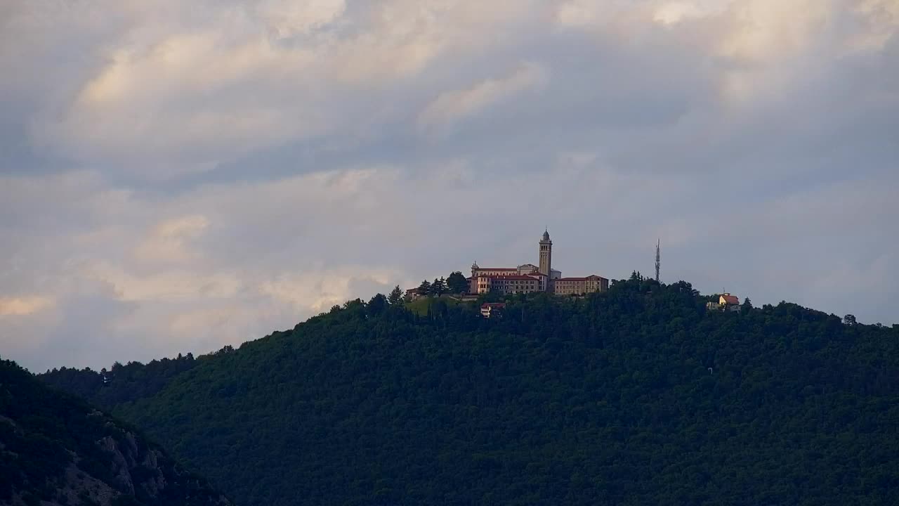 Nova Gorica und Görz: Atemberaubende Aussicht vom Franziskanerkloster Kostanjevica