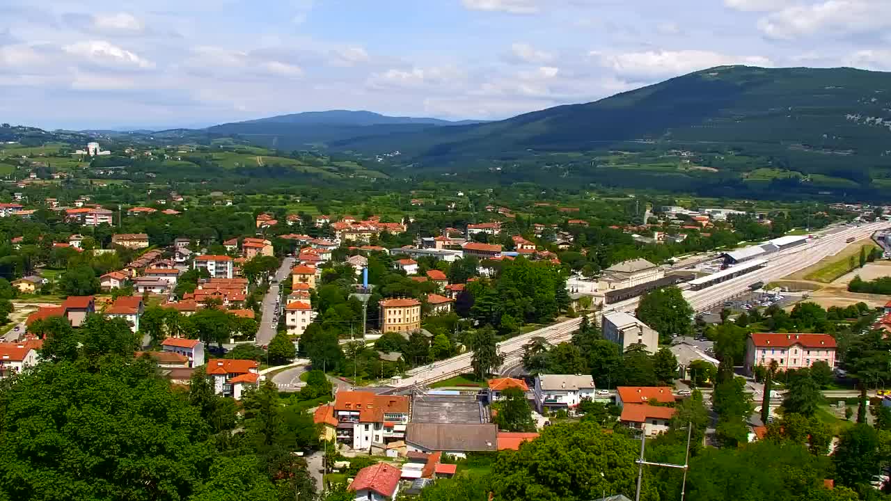 Nova Gorica i Gorica: Prekrasan Pogled iz Franjevačkog Samostana Kostanjevica