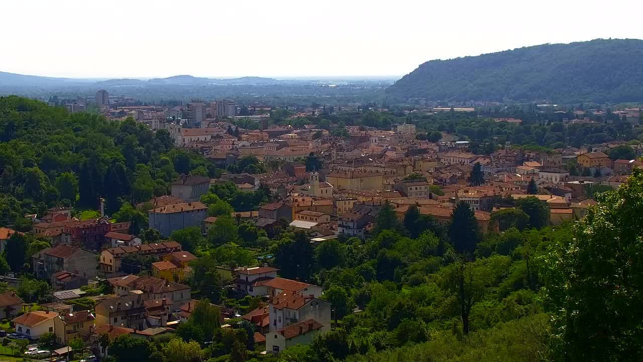 Nova Gorica e Gorizia: Panorama Mozzafiato dal Convento Francescano di Castagnevizza