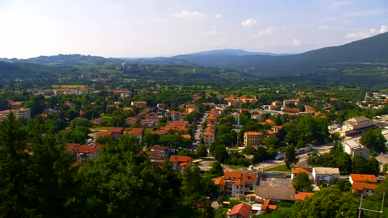 Nova Gorica y Gorizia: Impresionantes Vistas desde el Monasterio Franciscano de Kostanjevica